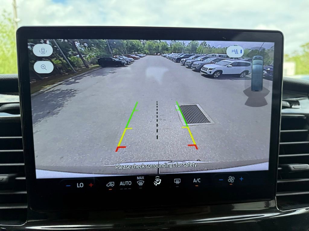 Used 2023 Ford Transit 350 XLT image 26