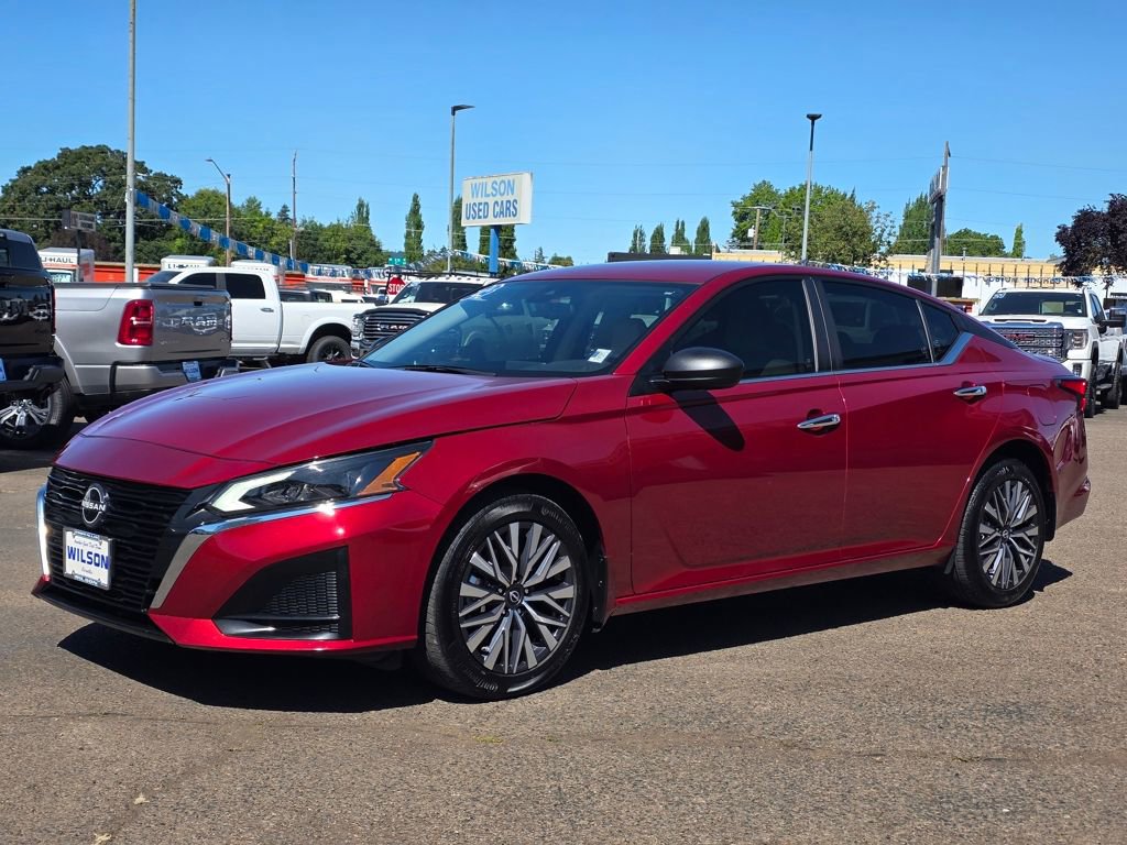 Used 2024 Nissan Altima 2.5 SV video 1