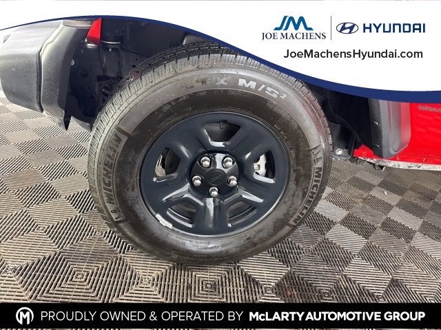 Used 2022 Jeep Wrangler Sport image 29