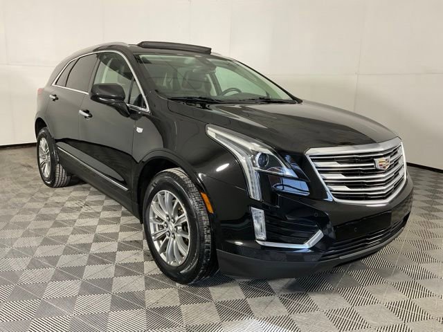 Used 2017 Cadillac XT5 Luxury w/ Driver Awareness Package image 3
