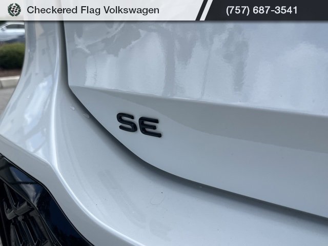 New 2025 Volkswagen Tiguan SE R-Line image 22