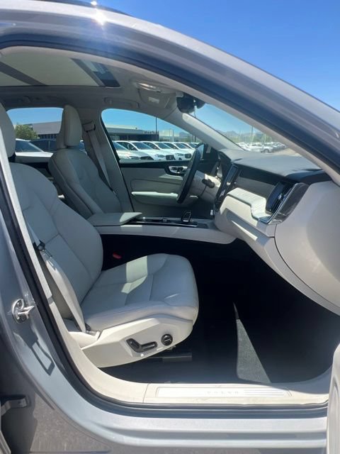 Used 2025 Volvo XC60 T8 Plus w/ Protection Package Premier AWD/4WD image 33
