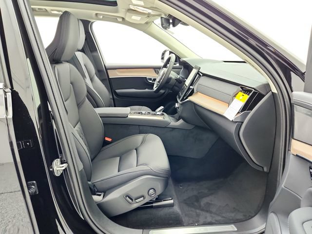 New 2026 Volvo XC90 B6 Plus w/ Protection Package AWD/4WD image 14