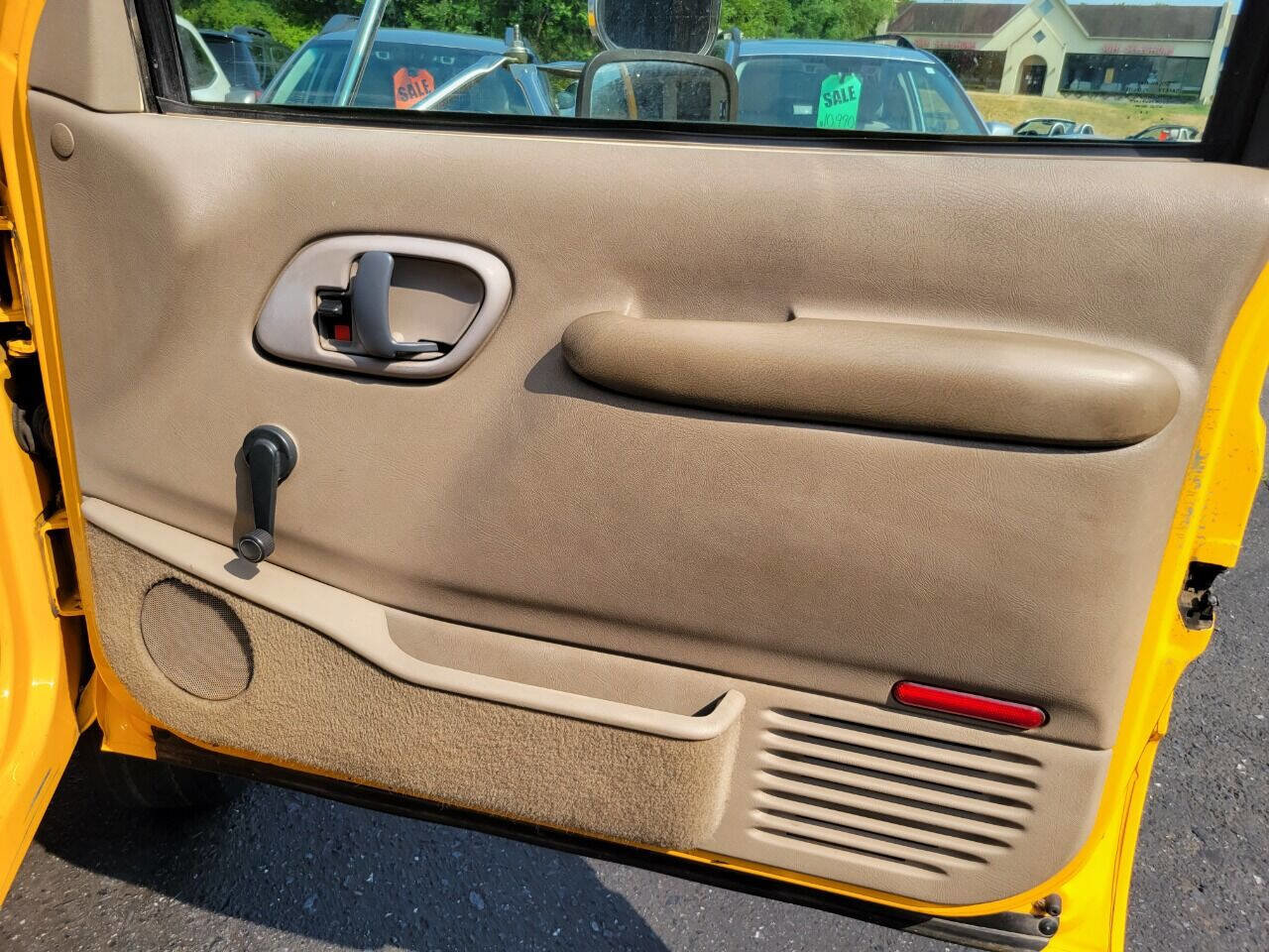 Used 1998 GMC Sierra 3500 2WD Regular Cab HD image 28