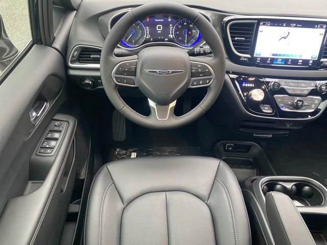 New 2026 Chrysler Voyager LX image 36