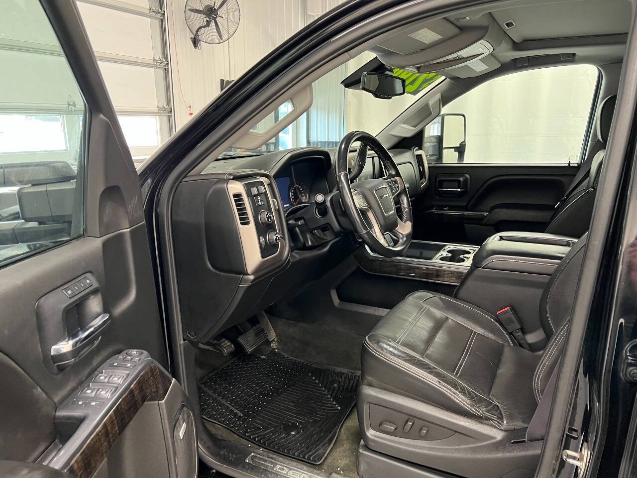 Used 2015 GMC Sierra 3500 Denali w/ Duramax Plus Package AWD/4WD image 7