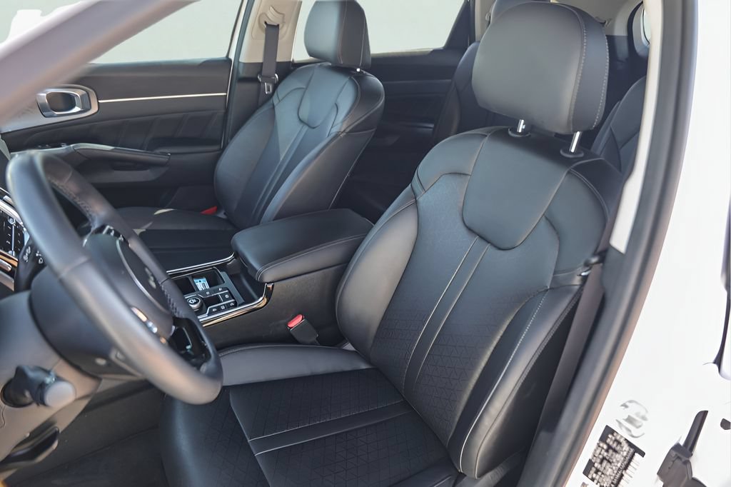 Used 2023 Kia Sorento SX FWD image 10