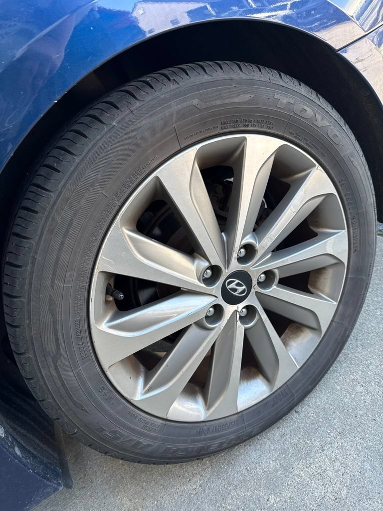 Used 2017 Hyundai Sonata Sport w/ Value Edition Package 02 FWD image 4