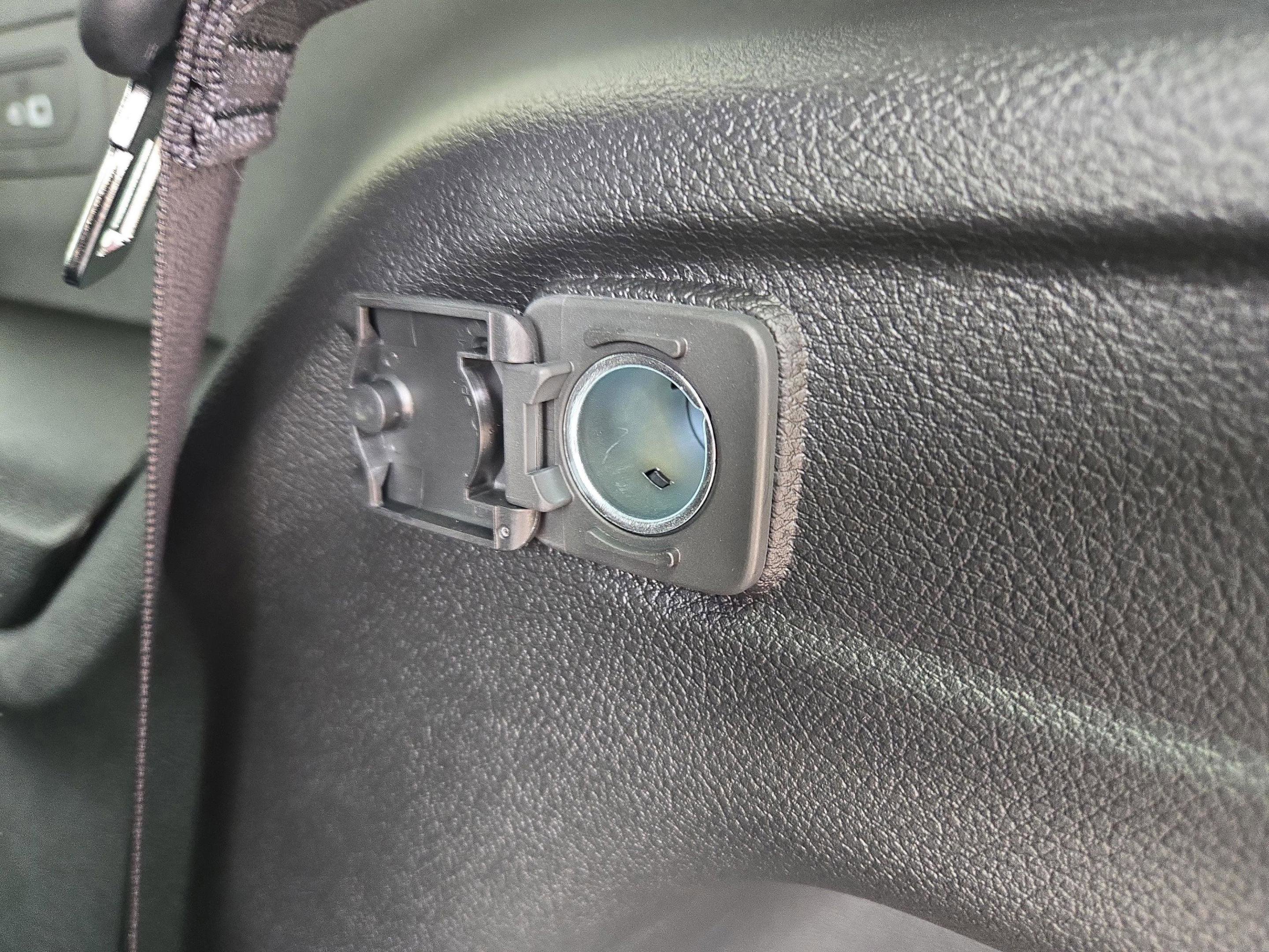 New 2025 Jeep Grand Cherokee L Altitude image 13