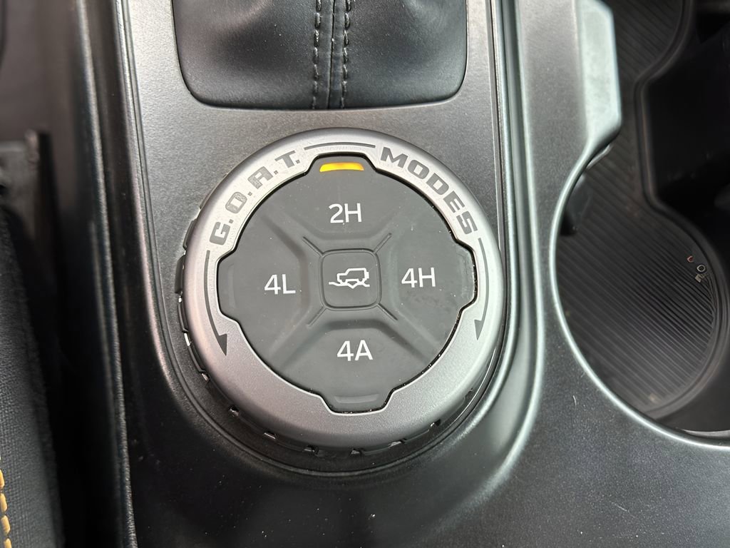 Used 2023 Ford Bronco Badlands image 24