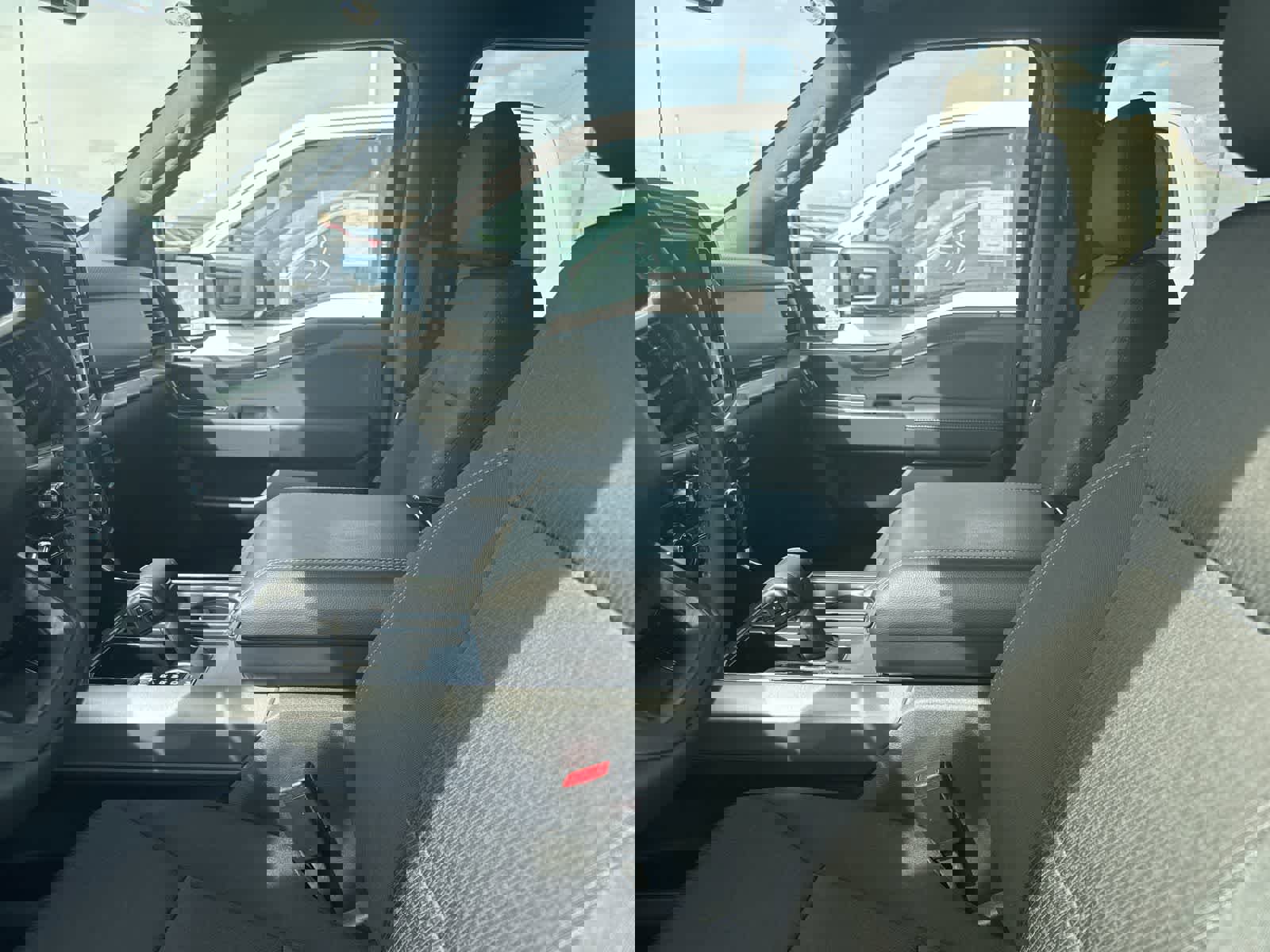 New 2026 Ford F150 XLT w/ Equipment Group 302A MID AWD/4WD image 29