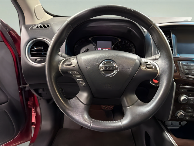 Used 2014 Nissan Pathfinder SL w/ SL Tech Package FWD image 16