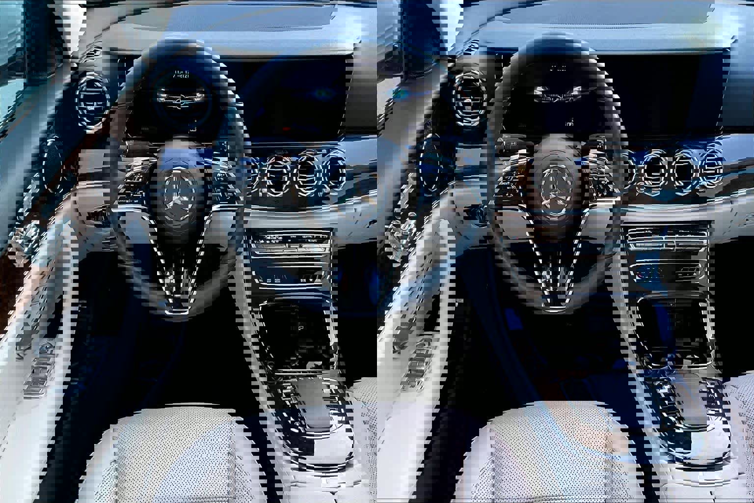 Used 2023 Mercedes-Benz E 450 4MATIC Sedan image 6