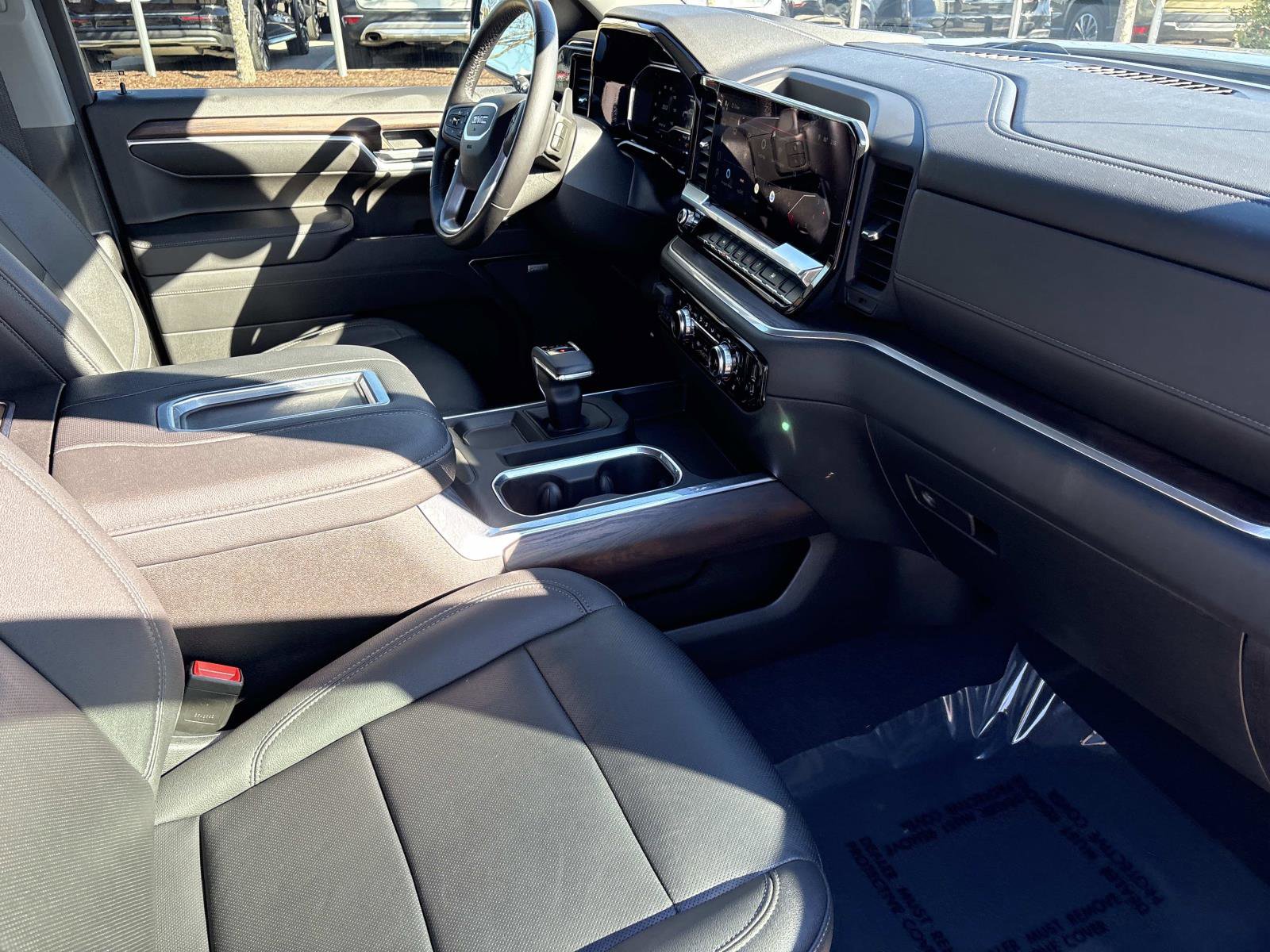 Certified 2022 GMC Sierra 1500 SLT w/ SLT Premium Package image 34