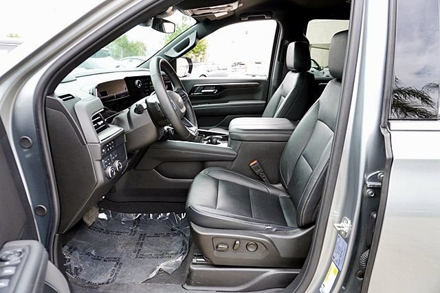 Used 2025 Chevrolet Tahoe LS AWD/4WD image 20