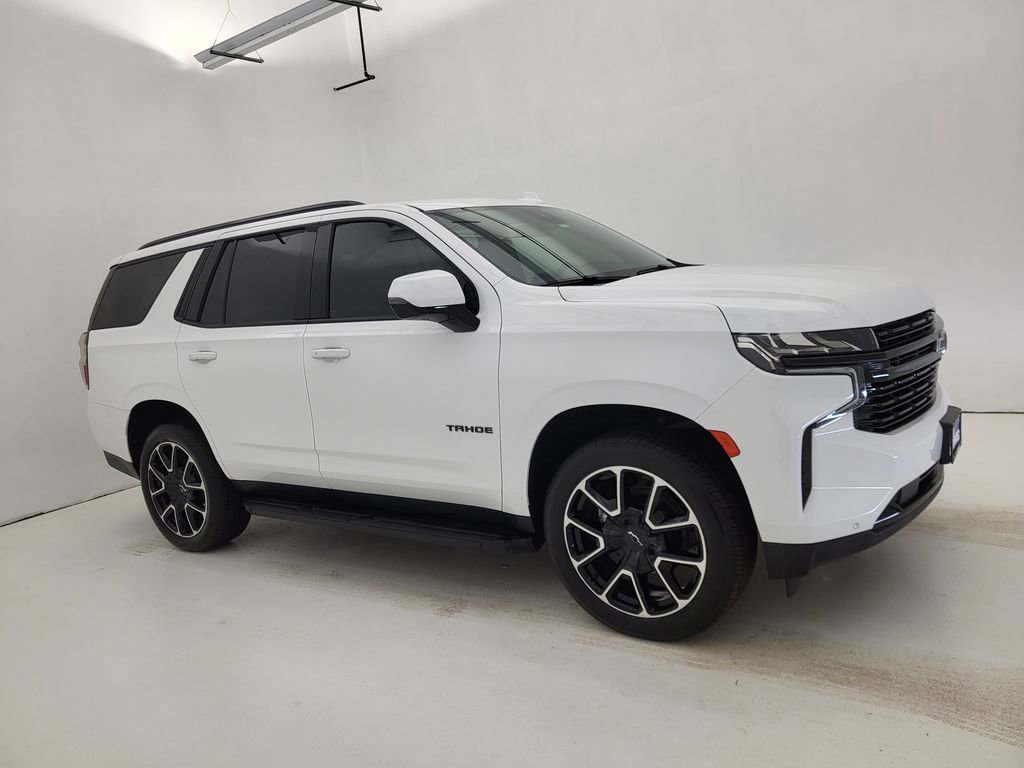 Used 2024 Chevrolet Tahoe RST w/ Luxury Package AWD/4WD image 2