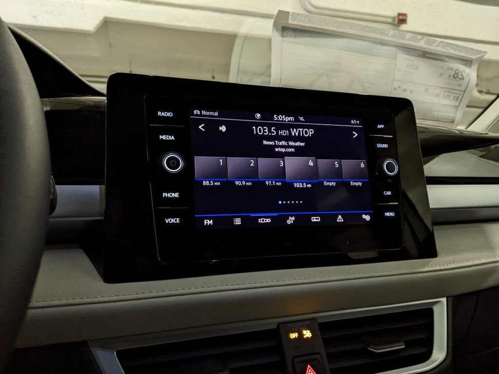 New 2026 Volkswagen Taos SE AWD/4WD image 16