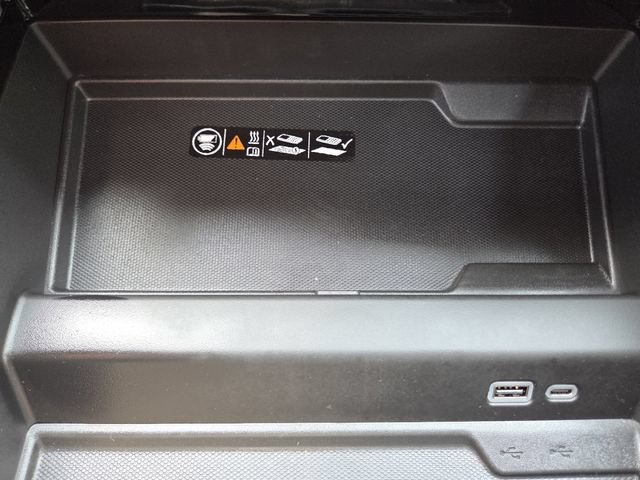 New 2026 Chevrolet Suburban RST w/ Comfort Package AWD/4WD image 8