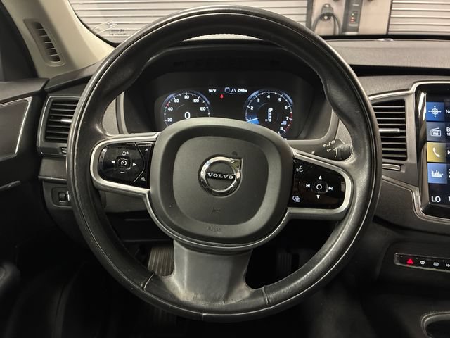 Used 2020 Volvo XC90 T5 Momentum w/ Protection Package Premier FWD image 14
