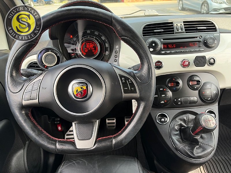 Used 2013 FIAT 500 Abarth w/ Beats Audio Pkg FWD image 24
