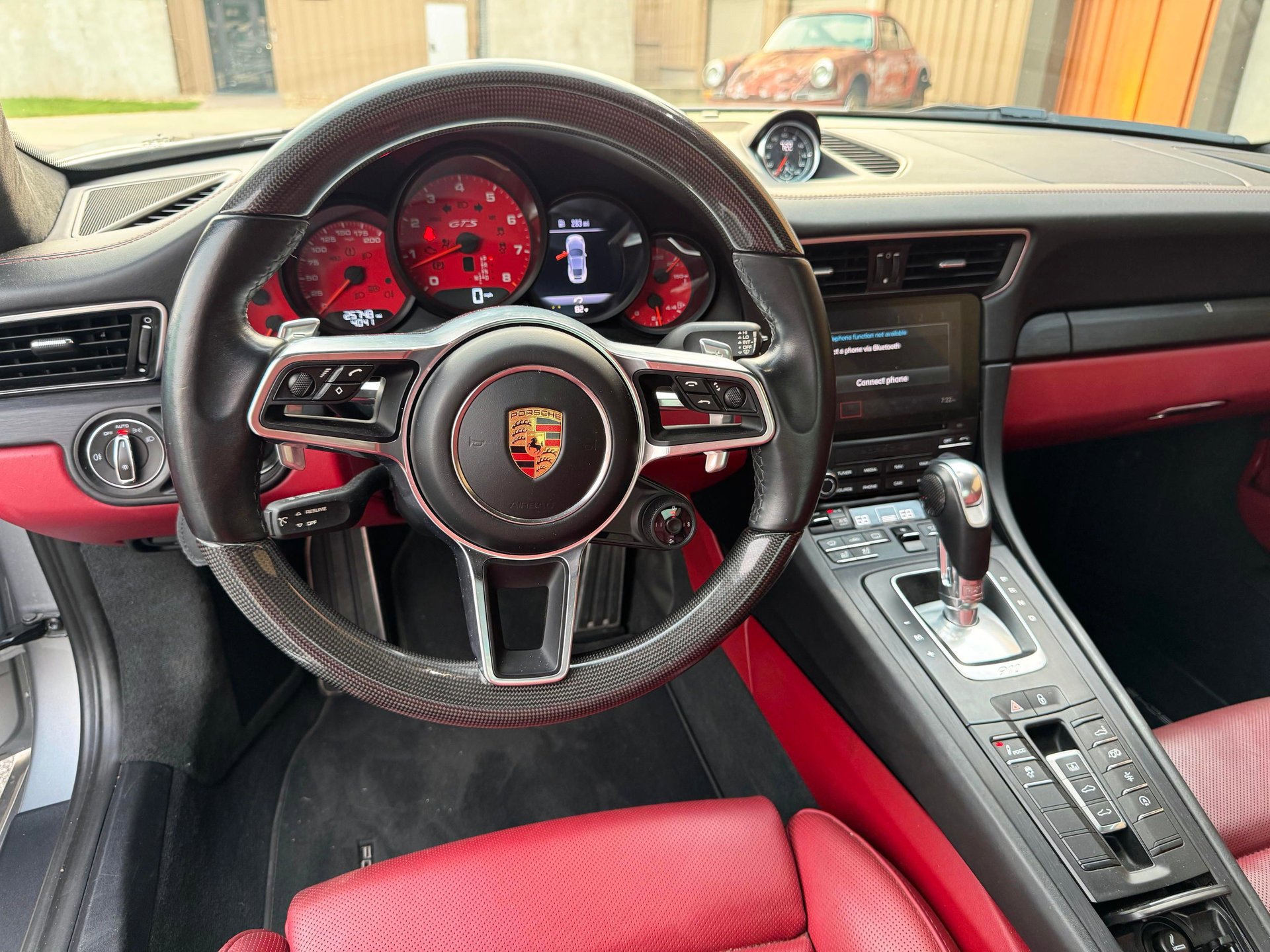 Used 2018 Porsche 911 GT3 RS image 24