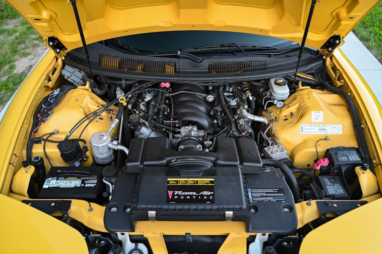 Used 2002 Pontiac Firebird Trans Am RWD image 4