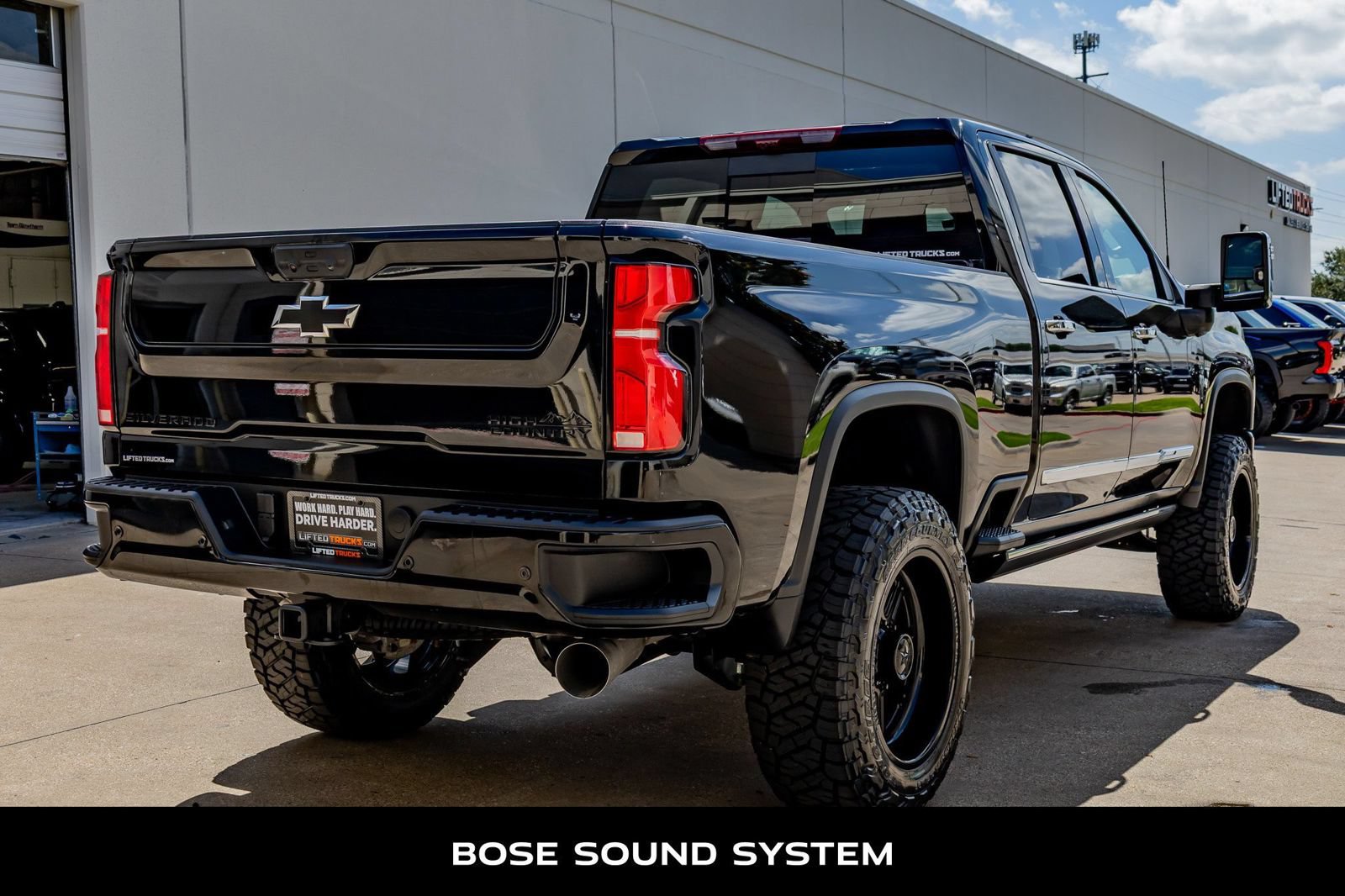 Used 2026 Chevrolet Silverado 2500 High Country w/ High Country Premium Package AWD/4WD image 10