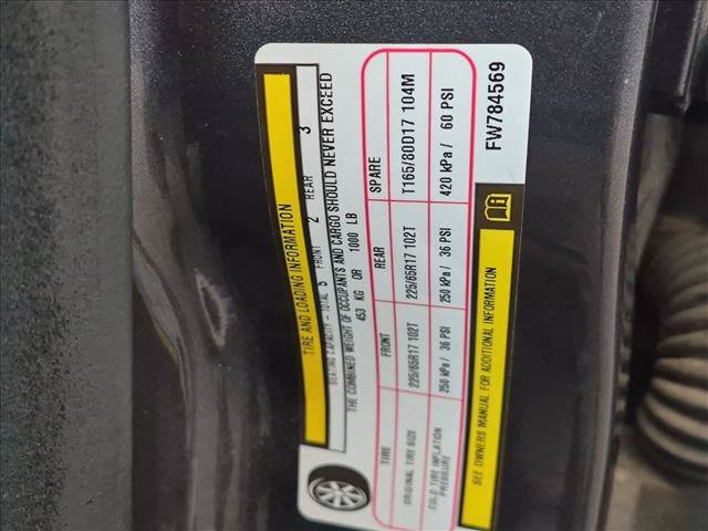 Used 2015 Jeep Cherokee Latitude AWD/4WD image 15
