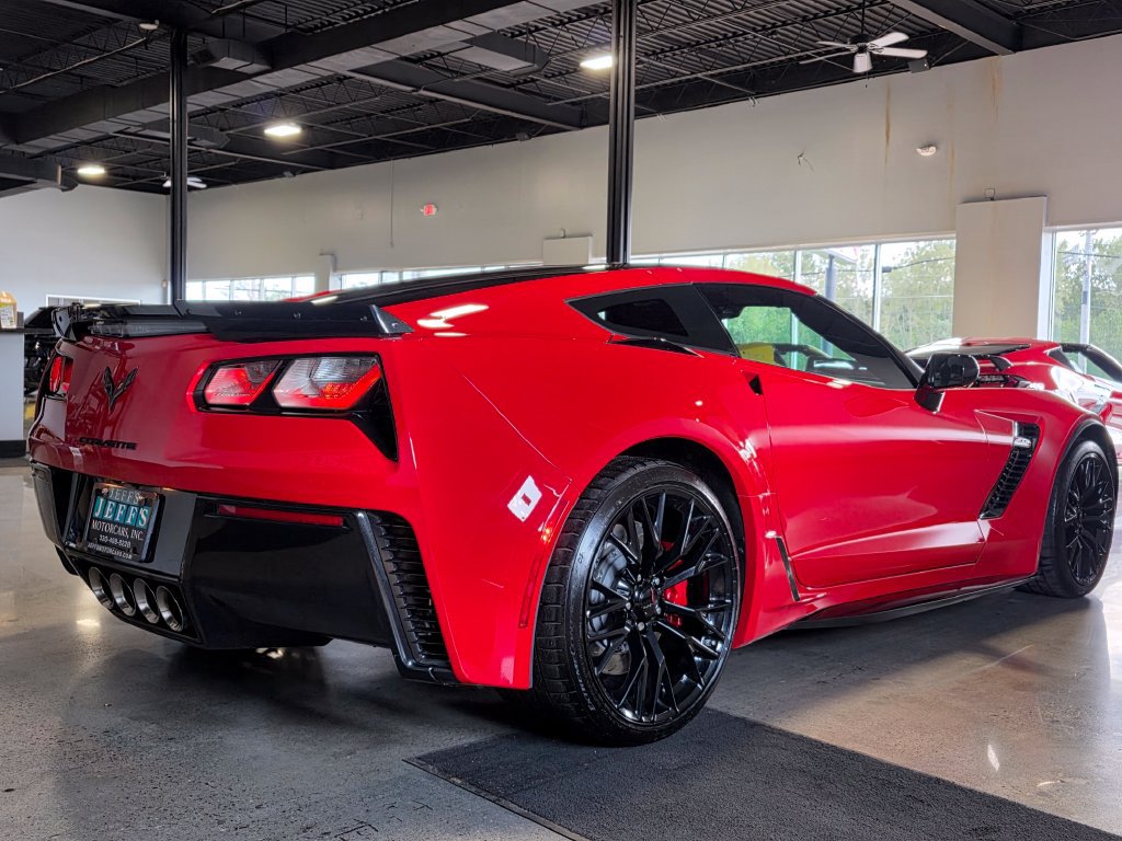 Used 2017 Chevrolet Corvette Z06 w/ Battery Protection Package RWD image 4