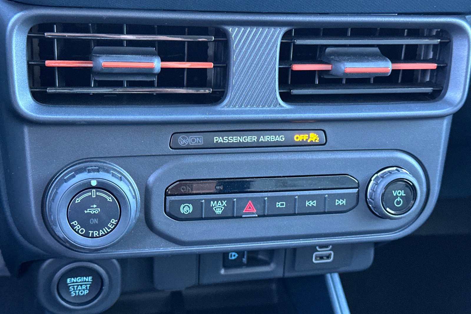 Used 2026 Ford Maverick Lariat image 18