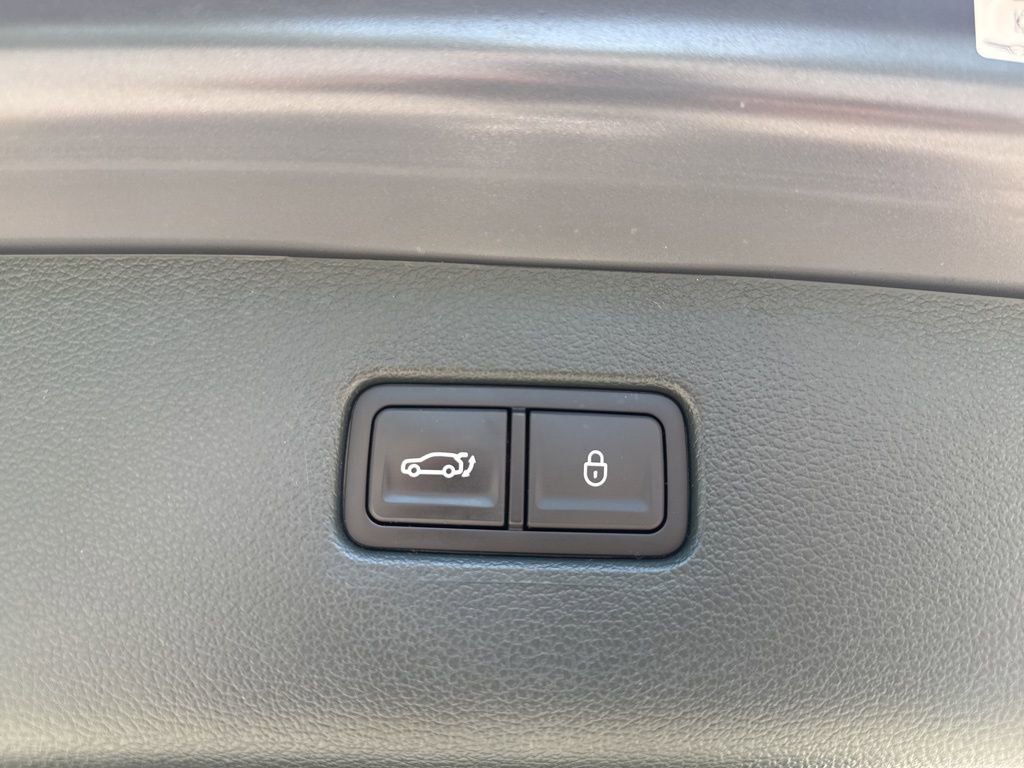 Certified 2025 Genesis GV80 2.5T Advanced AWD/4WD image 32