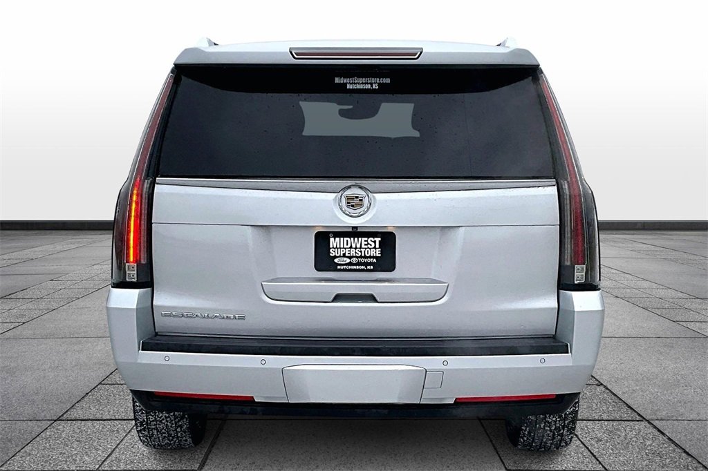 Used 2015 Cadillac Escalade ESV Premium image 4