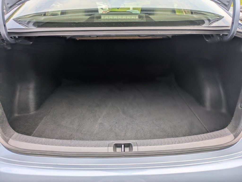Used 2025 Toyota Corolla LE FWD image 27