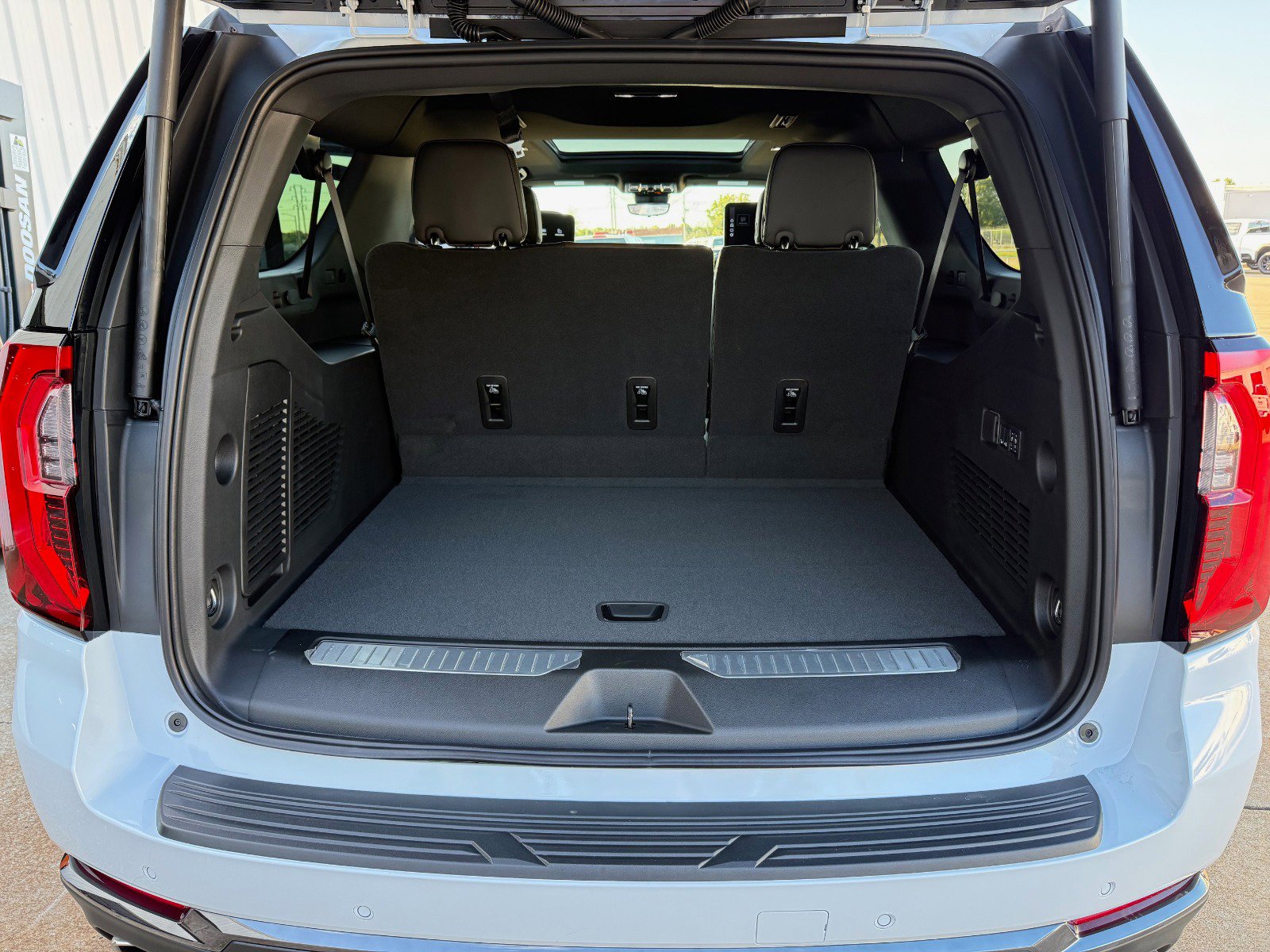 New 2026 GMC Yukon XL Denali Ultimate image 17