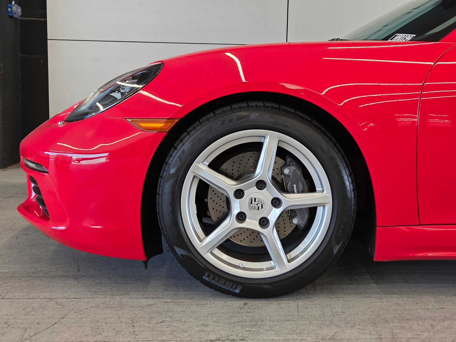 Certified 2024 Porsche 718 Boxster RWD image 9