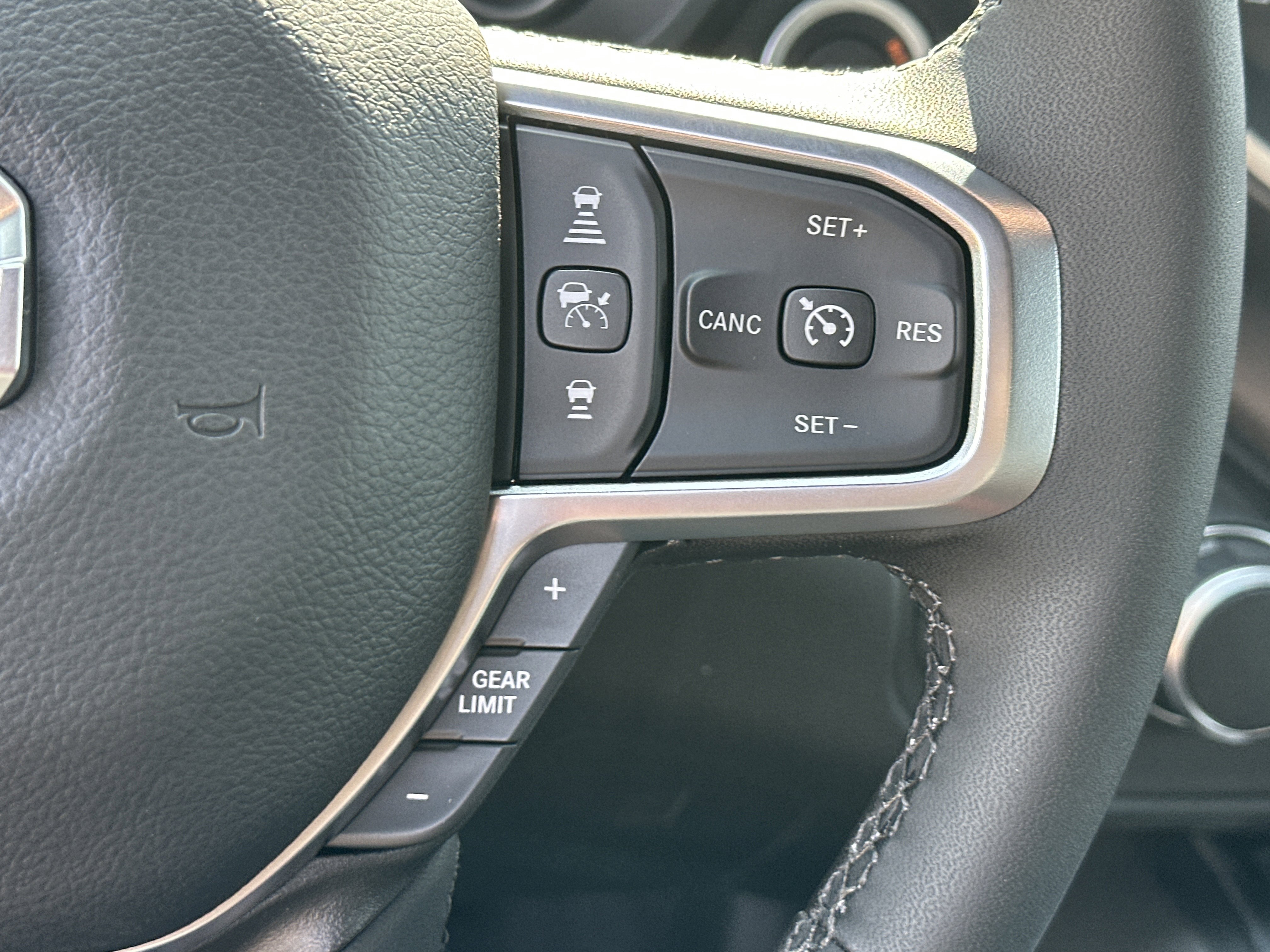 New 2026 RAM 1500 Big Horn AWD/4WD image 9