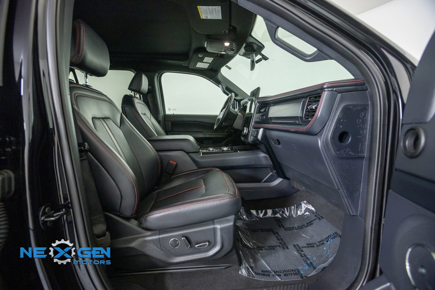 Used 2024 Ford Expedition Max Limited AWD/4WD image 41