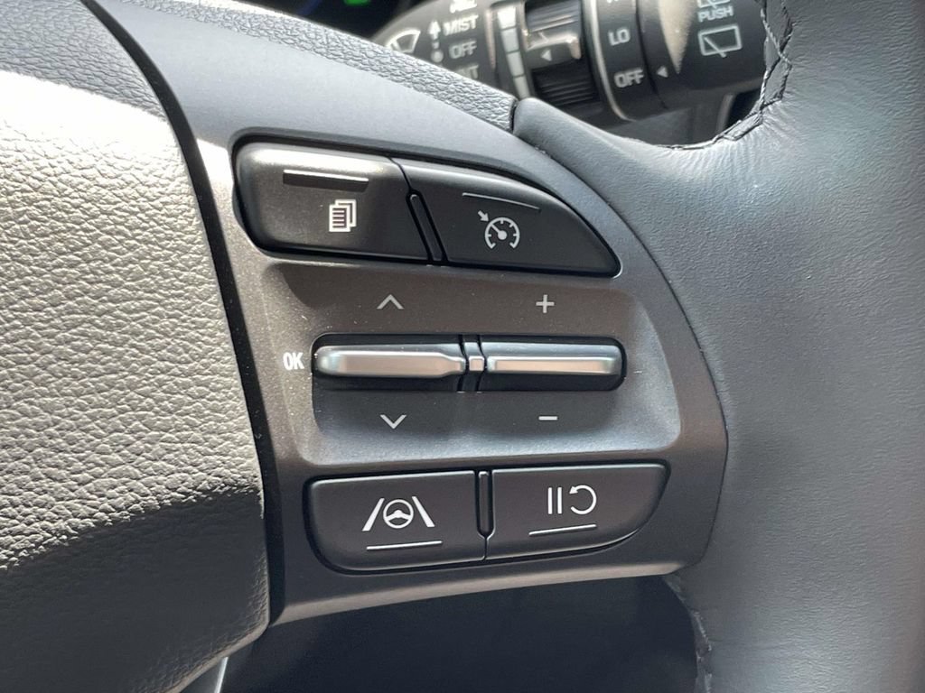 Certified 2023 Hyundai Kona SEL w/ Convenience Package AWD/4WD image 22