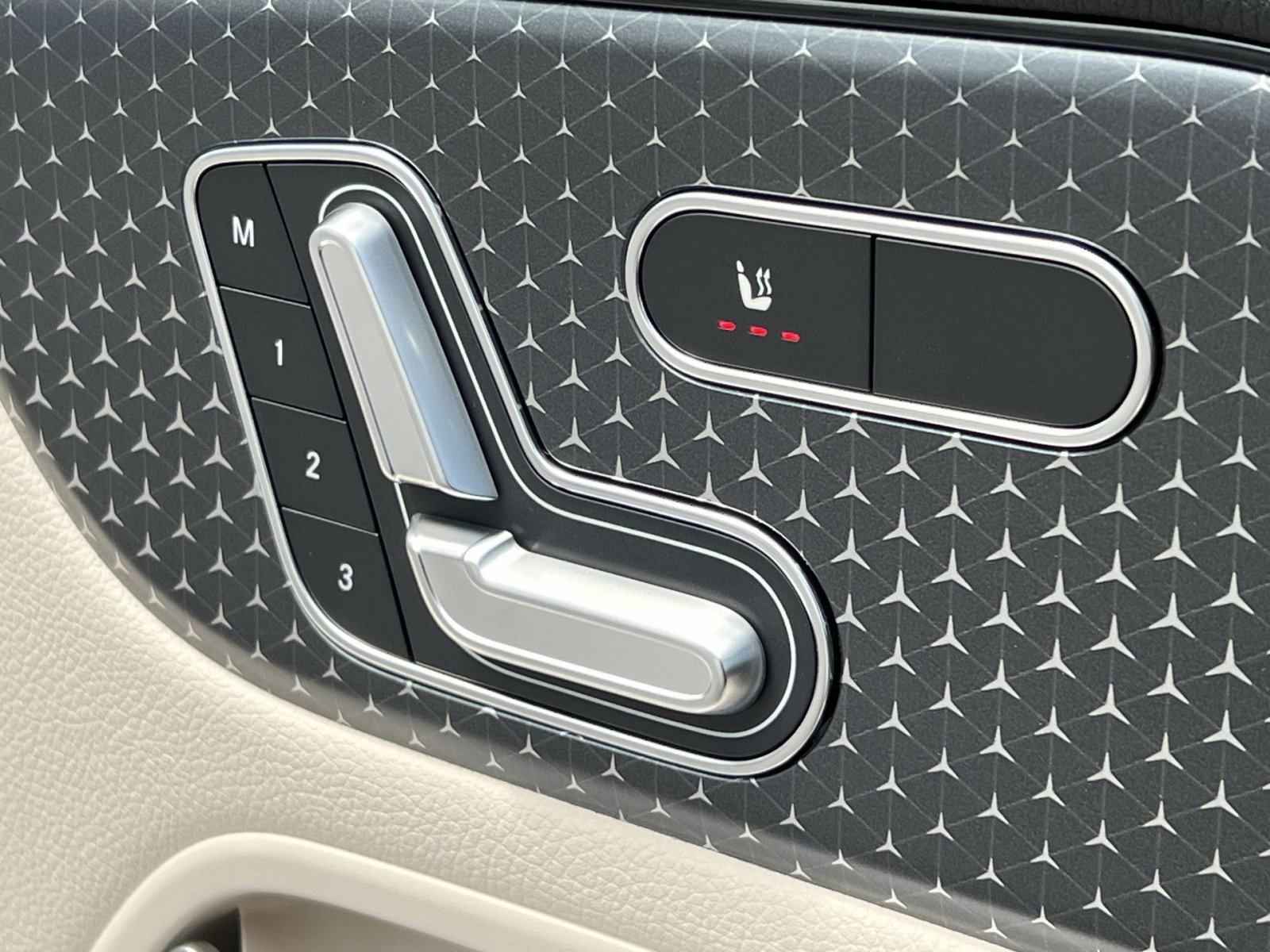 Certified 2026 Mercedes-Benz GLA 250 4MATIC image 33