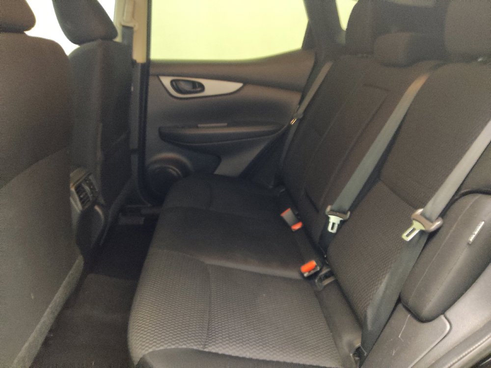 Used 2020 Nissan Rogue Sport S FWD image 18