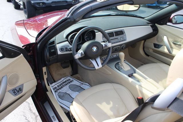 Used 2004 BMW Z4 2.5i RWD image 30