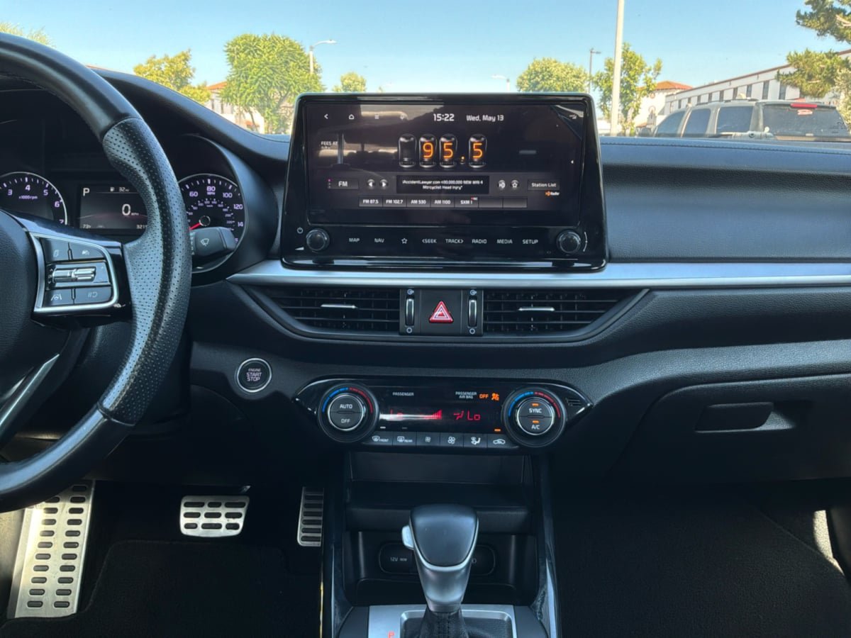 Used 2022 Kia Forte GT-Line FWD image 15