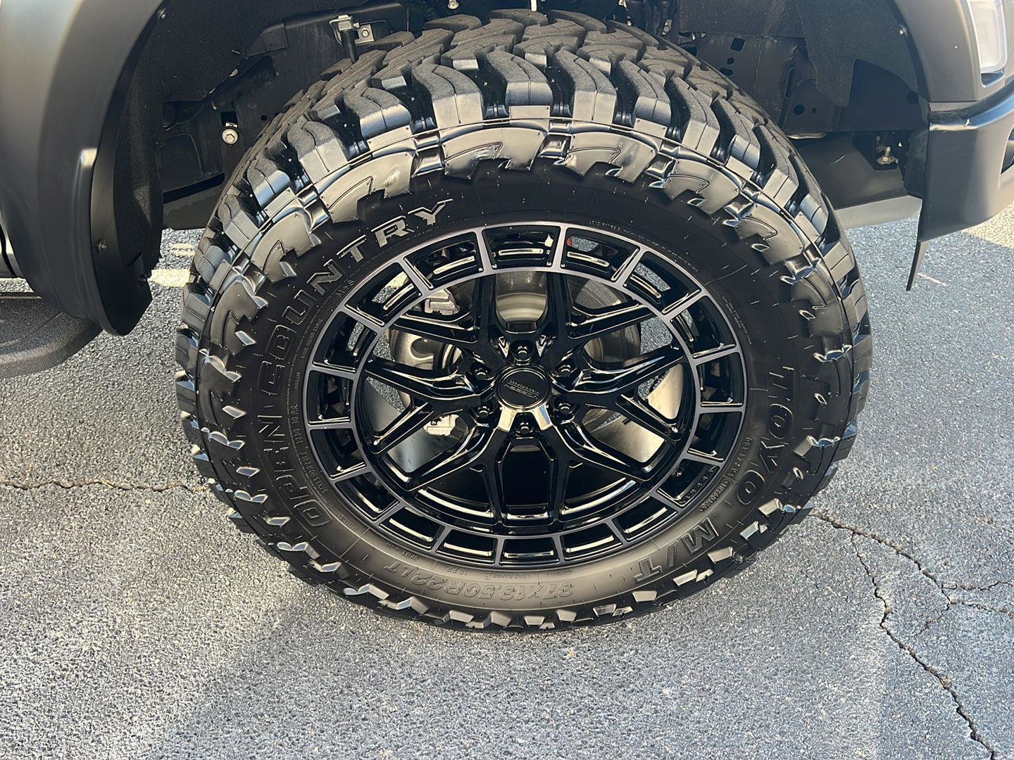 Used 2025 Ford F150 Raptor AWD/4WD image 44