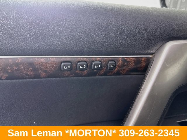 Used 2015 Toyota Land Cruiser AWD/4WD image 37