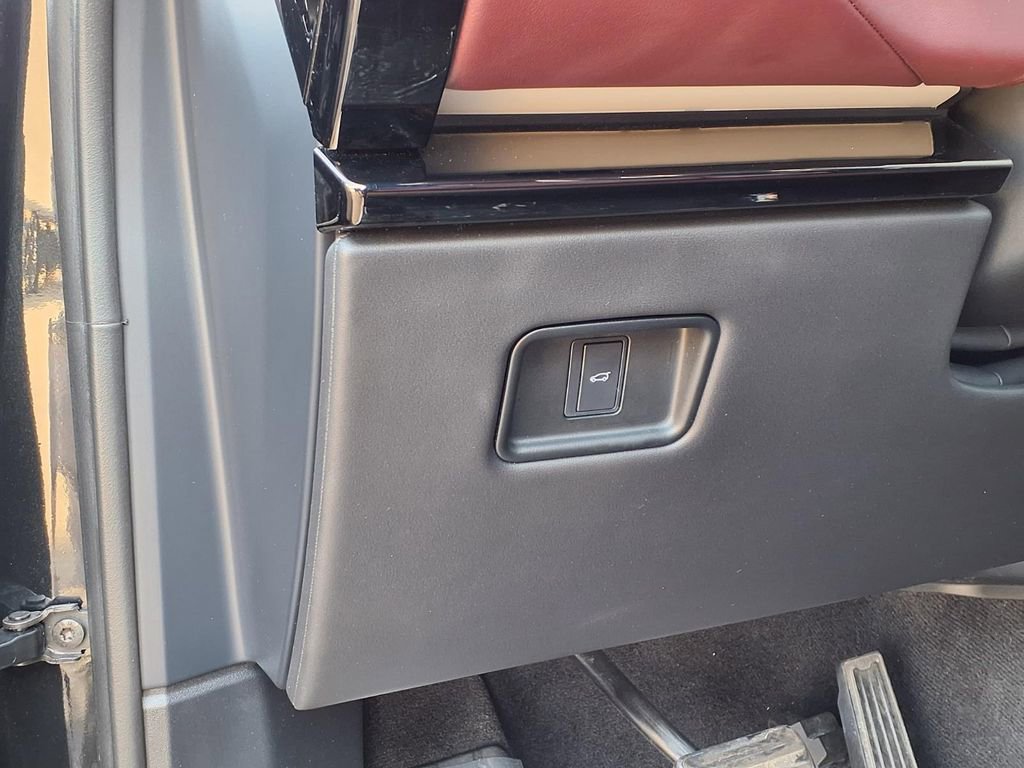 Certified 2023 Land Rover Range Rover Sport SE Dynamic image 13