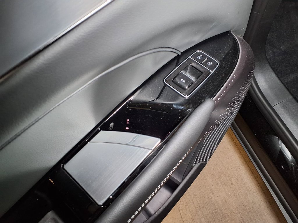 New 2027 Cadillac Lyriq Sport AWD/4WD image 11