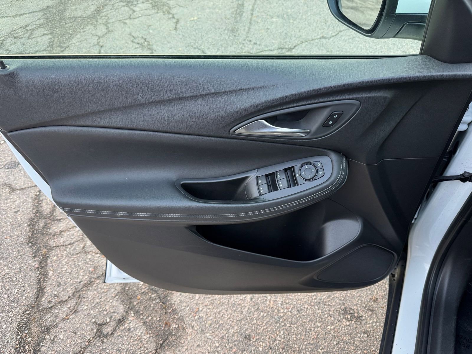 Used 2025 Buick Encore GX Preferred image 18