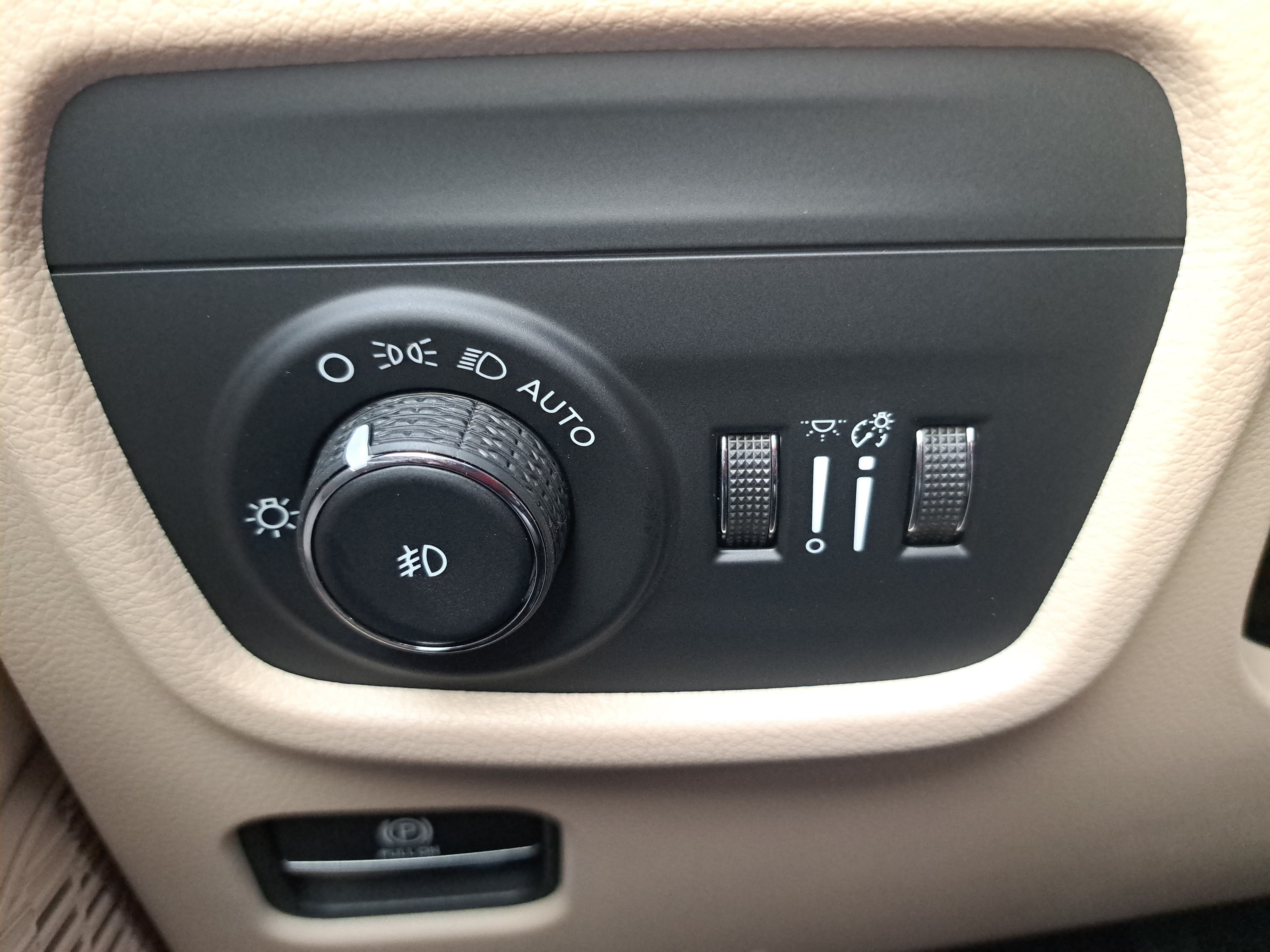 New 2026 Jeep Grand Cherokee Limited w/ Luxury Tech Group II AWD/4WD image 25