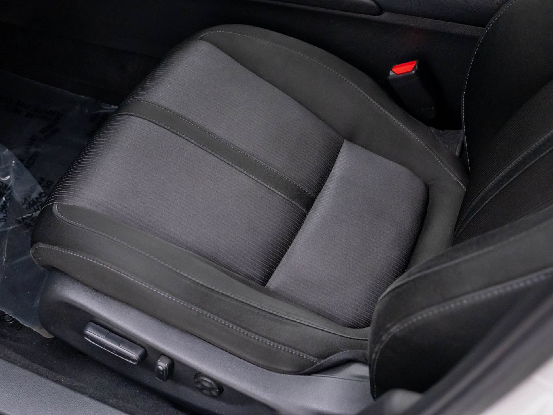 Used 2018 Honda Accord EX image 14