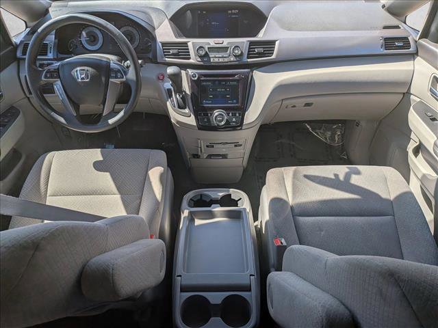 Used 2017 Honda Odyssey SE image 16